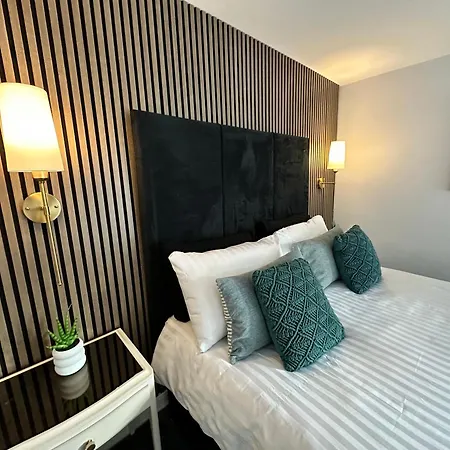 Waterside Mufc & Trafford Centre Townhouse 4 Bedroom Free Parking Manchester Exterior photo