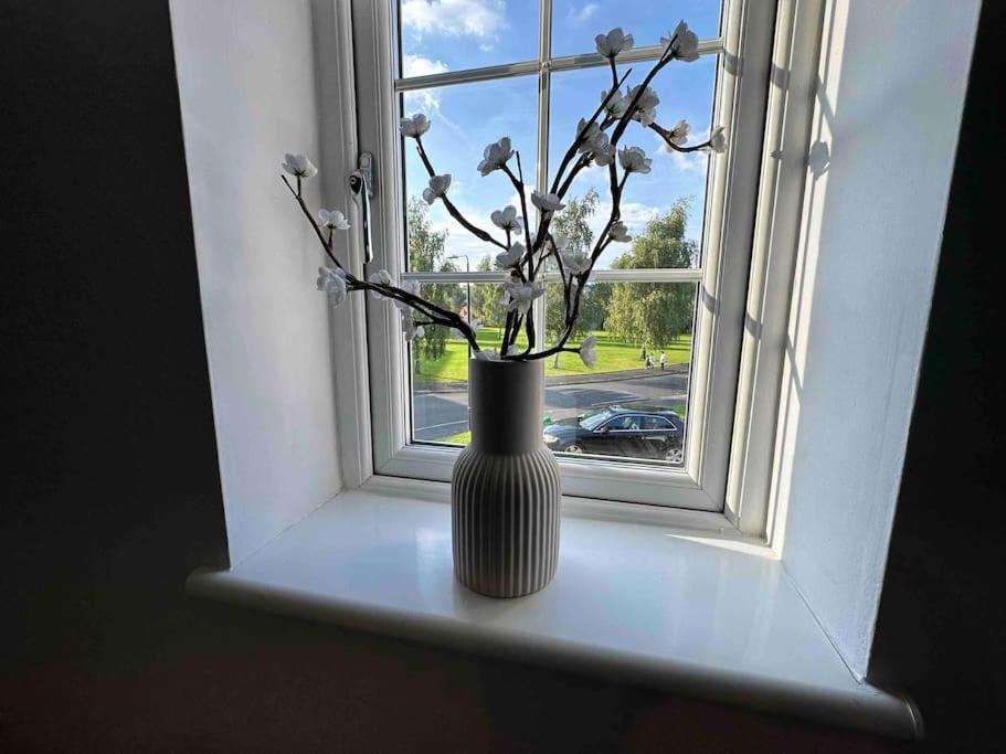 Waterside Mufc & Trafford Centre Townhouse 4 Bedroom Free Parking Mánchester